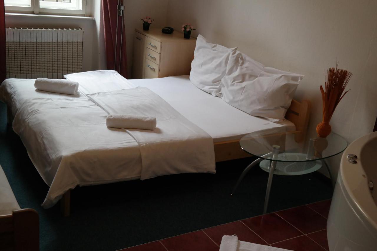 Hotel Praha Club Bed & Breakfast — Billeder 1